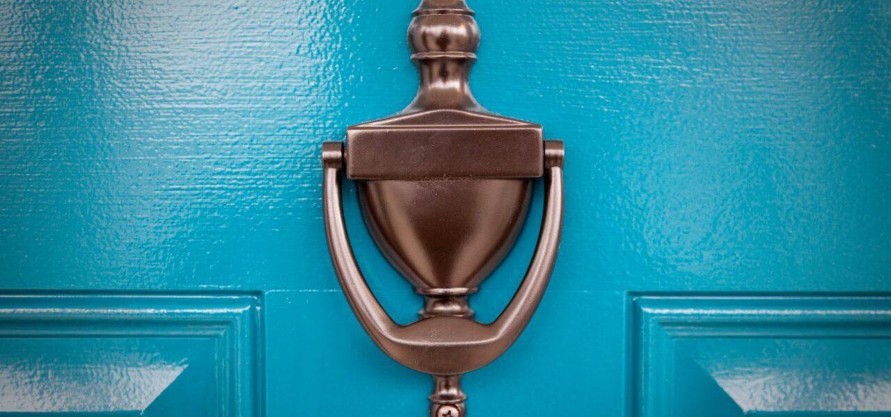 5 Tips for Choosing a Color for Your Front Door