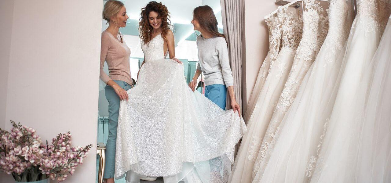 What To Expect From Your First Wedding Dress Appointment