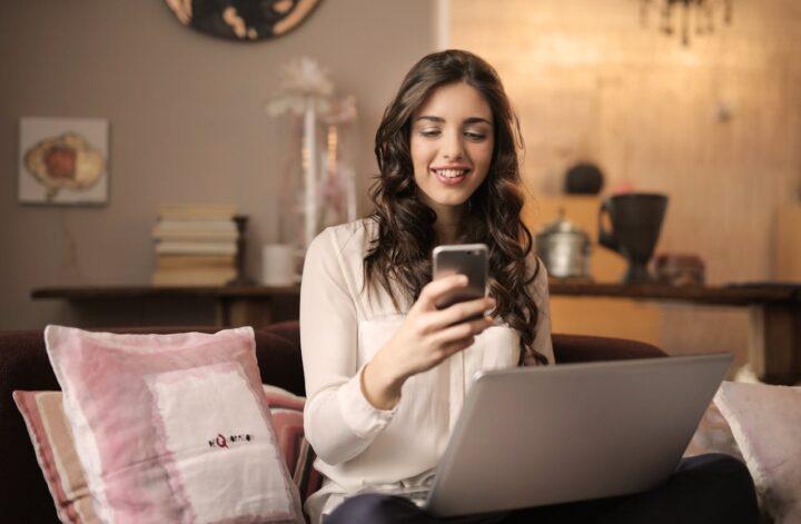 woman using social media