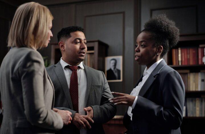 El Rol Esencial de un Abogado de Accidentes de Auto en Reclamaciones por Lesiones Personales