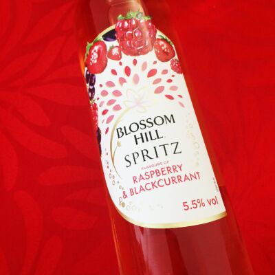 Blossom Hill wine in Raspberry and Blackcurrant - with low alcohol intake, drink it fresh with a gorgeous meal. Super fresh and tastes great without the dizziness. Blossom Hill